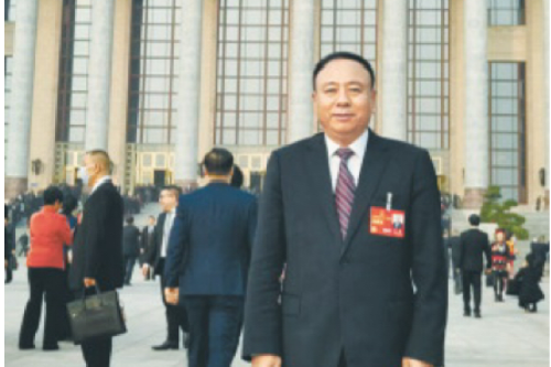 全國(guó)人大代表、九洲集團(tuán)董事長(zhǎng)李寅：提高微電網(wǎng)利用率 推動(dòng)能源結(jié)構(gòu)轉(zhuǎn)型
